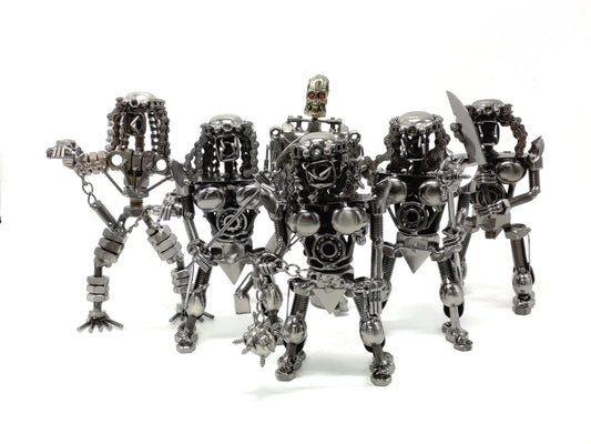 ALIEN PREDATOR HANDMADE METAL SCULPTURE
