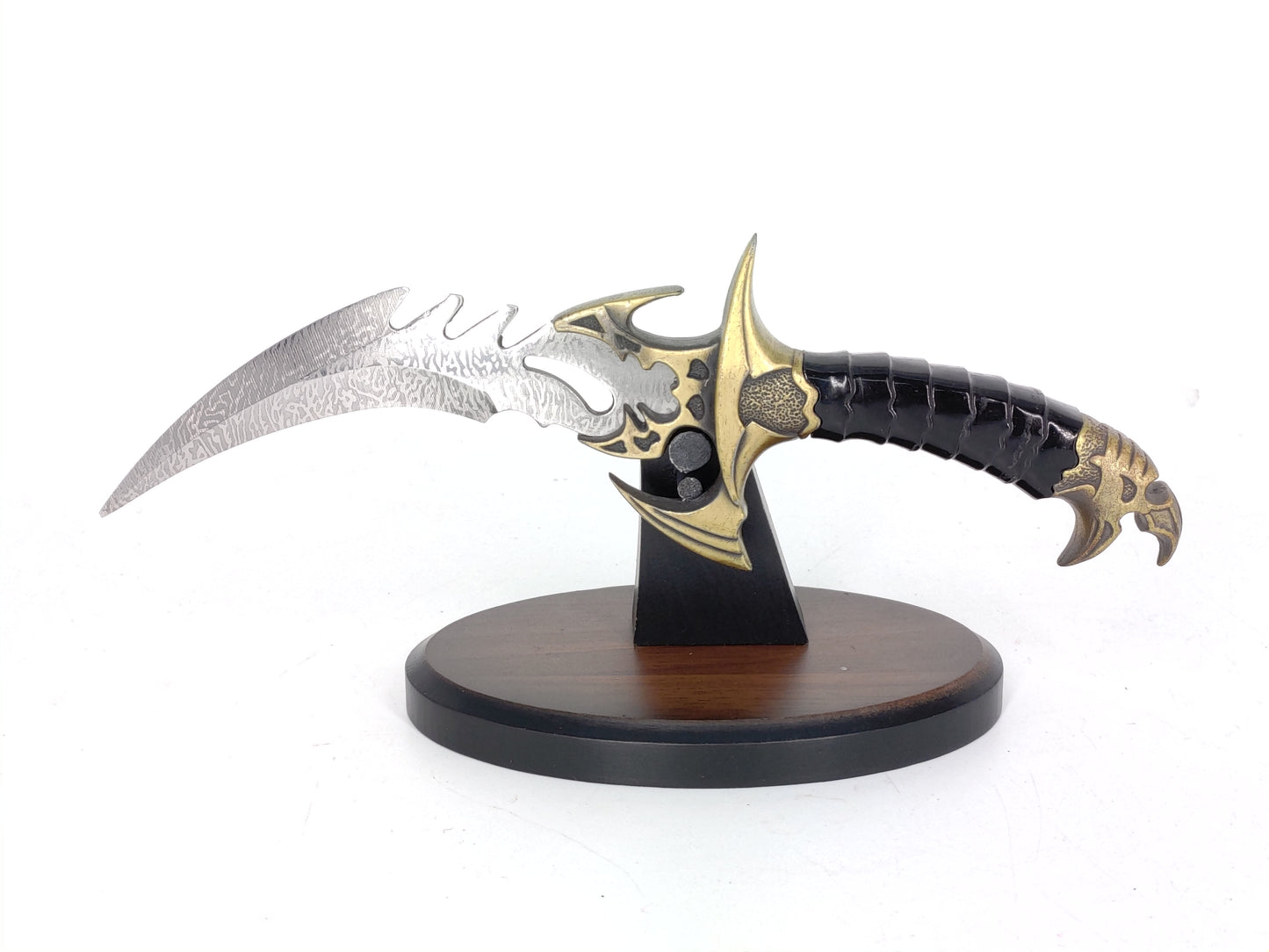 BIRD OF PREY FANTASY DAGGER WITH DISPLAY STAND