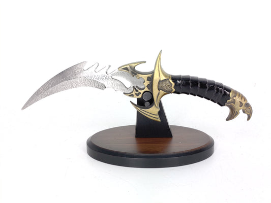 BIRD OF PREY FANTASY DAGGER WITH DISPLAY STAND
